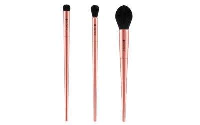 essence sister love eyeshadow, blending & highlighter brush