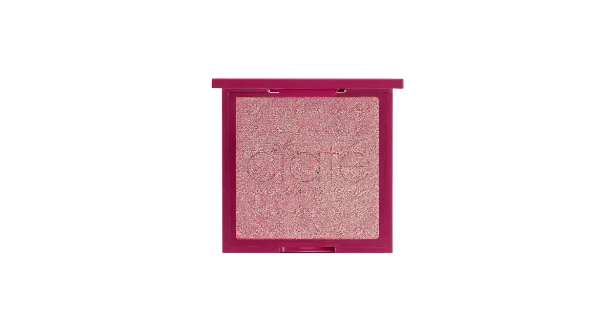 ciaté london sweet kiss illuminating blusher